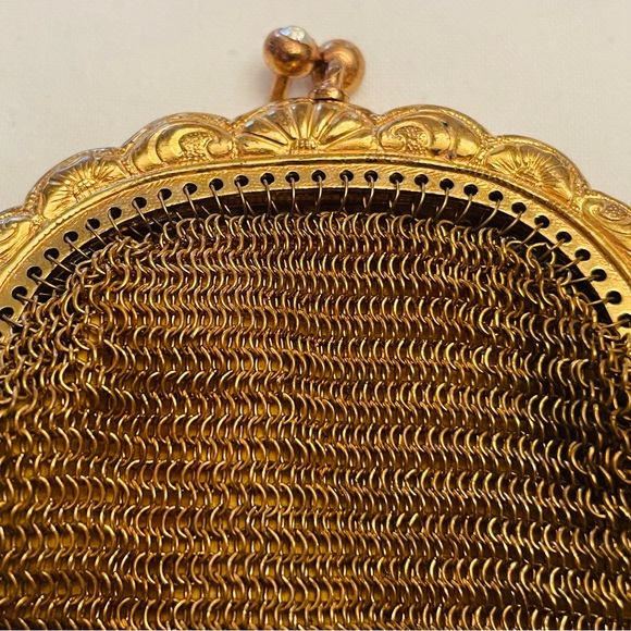Antique Gold Mesh Coin Purse - Picture 3 of 5